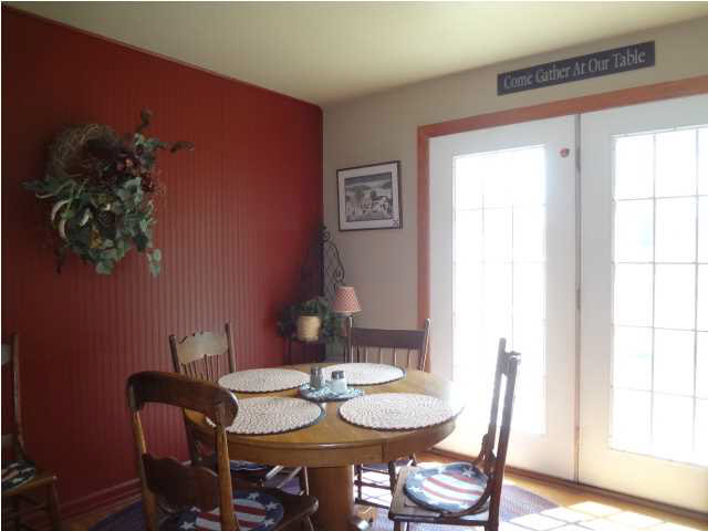 12275 E Harrison St, Oakland City, IN 47660 photo 5