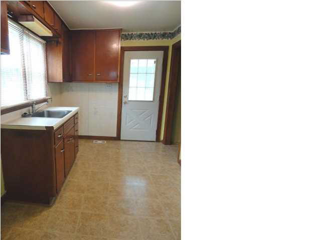 804 N Lincoln Park Dr, Evansville, IN 47711 photo 7