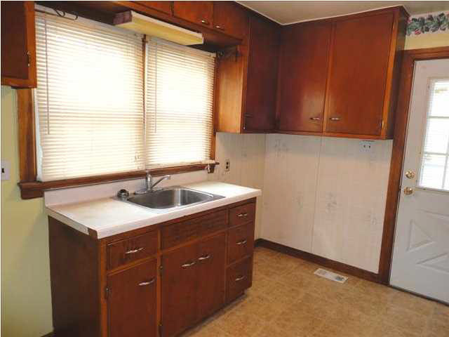 804 N Lincoln Park Dr, Evansville, IN 47711 photo 5