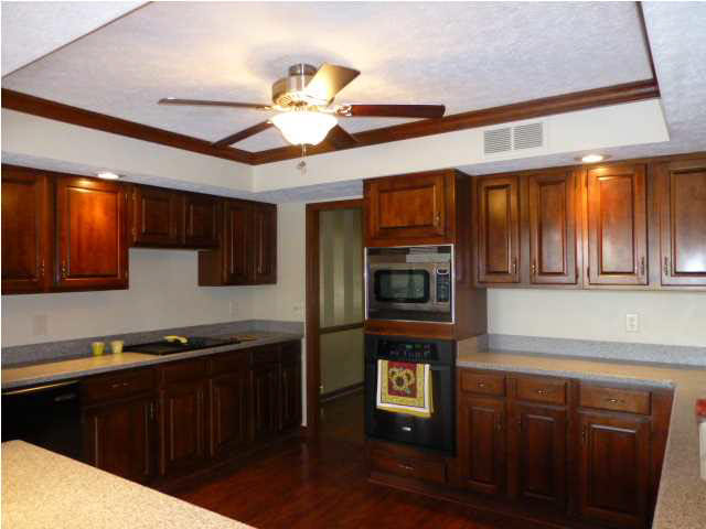 2833 Oak View Ct, Evansville, IN 47711 photo 6