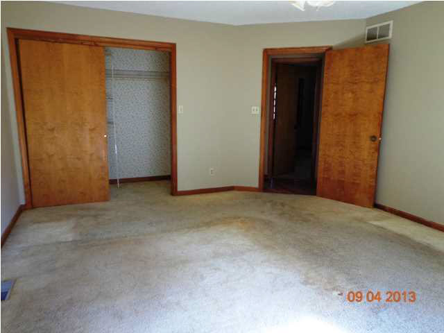 6504 Kembell Dr, Evansville, IN 47710 photo 8