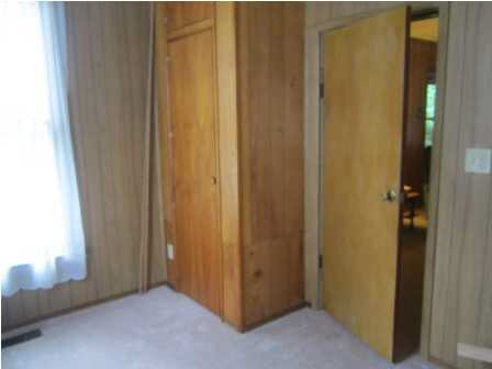 1408 E Walnut St, Petersburg, IN 47567 photo 9