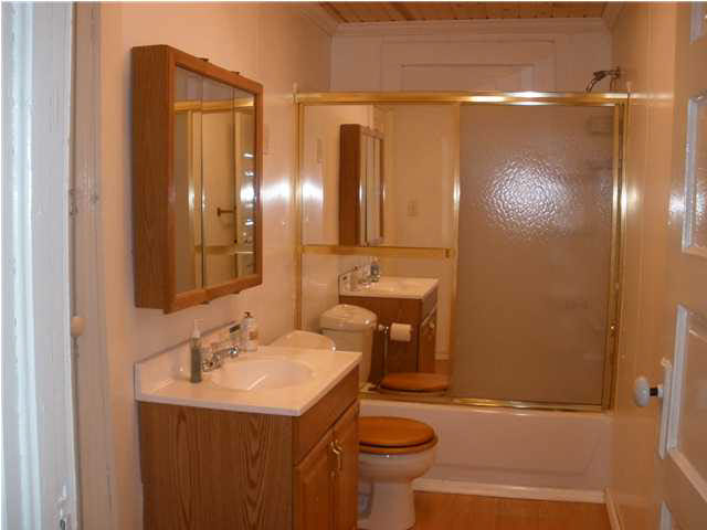 510 W College St, Oakland City, IN 47660 photo 7