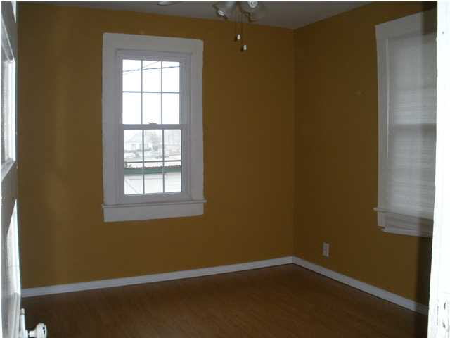 510 W College St, Oakland City, IN 47660 photo 8
