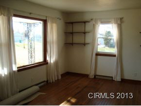 314 High School Rd, Greentown, IN 46936 photo 4