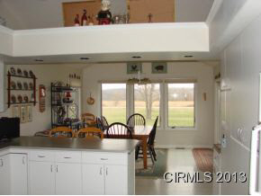 2114 W Otter Creek Dr, Peru, IN 46970 photo 10