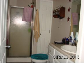 2114 W Otter Creek Dr, Peru, IN 46970 photo 21