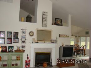 2114 W Otter Creek Dr, Peru, IN 46970 photo 9
