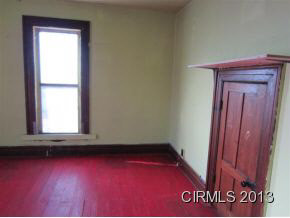 2106 S Gallatin St, Marion, IN 46953 photo 6