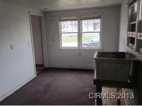 1924 S Gallatin St, Marion, IN 46952 photo 4