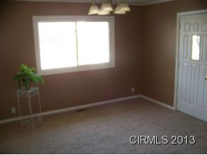 522 W 10th St, Jonesboro, IN 46938 photo 6