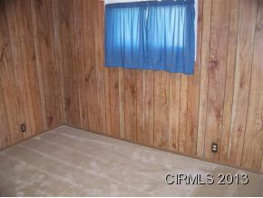522 W 10th St, Jonesboro, IN 46938 photo 9