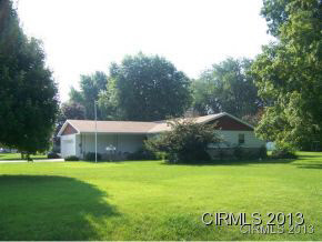 704 E 50th St, Marion, IN 46953 photo 2