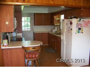 704 E 50th St, Marion, IN 46953 photo 8