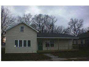 702 Jackson St, Walkerton, IN 46574 photo 1