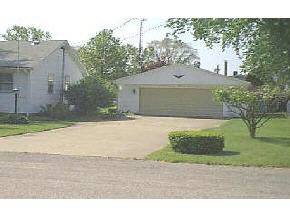 311 Maple, Walkerton, IN 46574 photo 2
