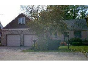 305 Maple St, Walkerton, IN 46574 photo 1