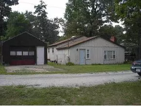 7733 N Kickapoo, Walkerton, IN 46574 photo 1