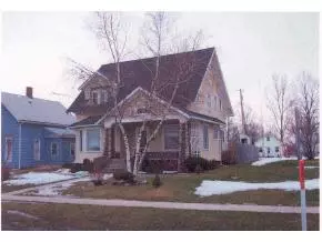 319 E Walnut, Argos, IN 46501 photo 1