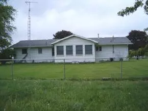 11401 E Division Rd, Akron, IN 46910 photo 1