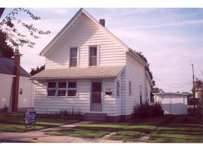 754 E Walnut, Nappanee, IN 46550 photo 1