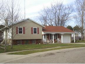 1915 Faith Ave, Bremen, IN 46506 photo 1