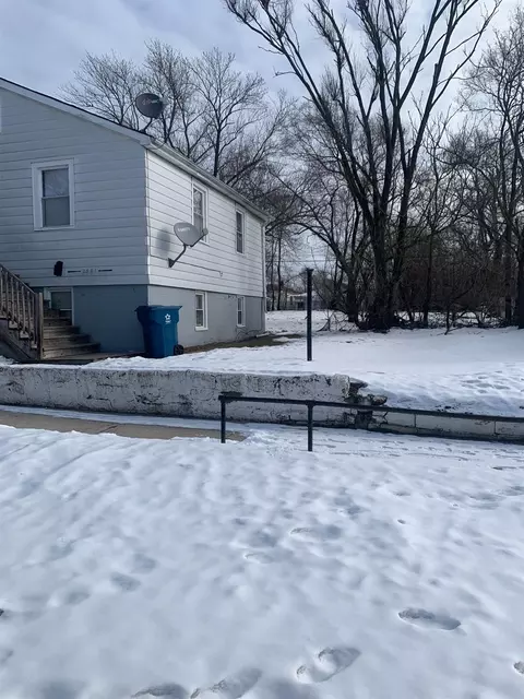 2361 Pierce St, Gary, IN 46407 photo 2