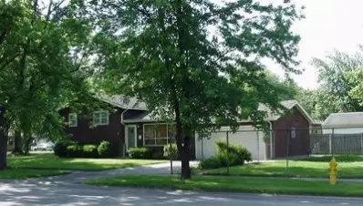 1044 N Dwiggins St, Griffith, IN 46319 photo 1