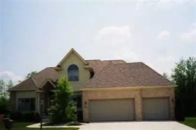 8313 Doubletree Dr, Crown Point, IN 46307 photo 1