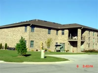 1371 Prairie Dr, Crown Point, IN 46307 photo 1