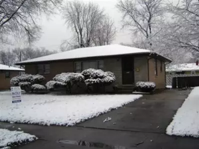 923 N Dwiggins, Griffith, IN 46319 photo 1