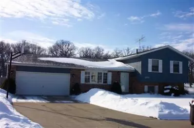 8773 Edison Ct, Crown Point, IN 46307 photo 1