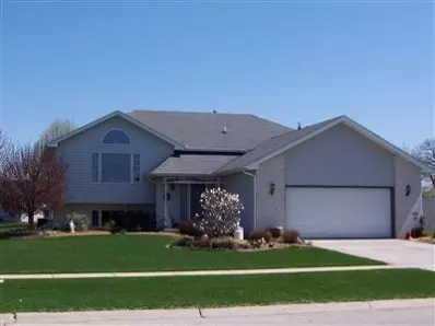 701 N Rueth Dr, Griffith, IN 46319 photo 1