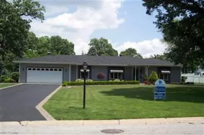 8747 Lantern Dr, Saint John, IN 46373 photo 1