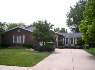 1140 Thicket Ln, Munster, IN 46321 photo 1