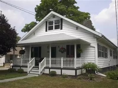 109 E Walker St, Rolling Prairie, IN 46371 photo 1