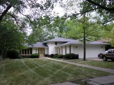 1449 Oriole Dr, Munster, IN 46321 photo 1