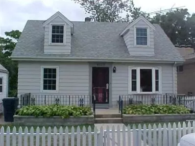 8013 Oak Ave, Gary, IN 46403 photo 1