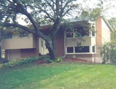 8151 Hickory Ave, Gary, IN 46403 photo 1