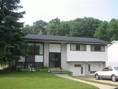 8133 Hemlock Ave, Gary, IN 46403 photo 1