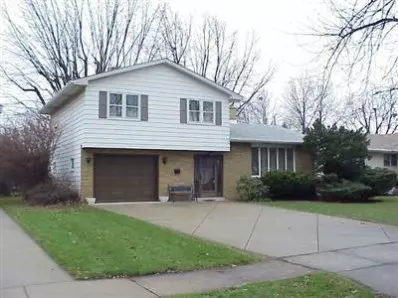 1904 Azalea Dr, Munster, IN 46321 photo 1
