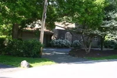 1245 River Dr, Munster, IN 46321 photo 1