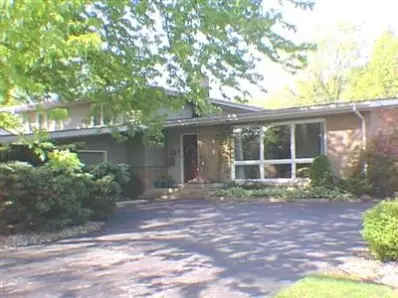 8140 Baring Ave, Munster, IN 46321 photo 1