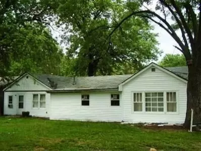 2333 Burr St, Gary, IN 46406 photo 2