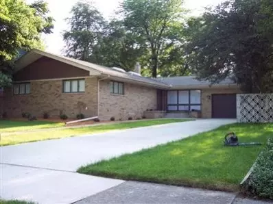 8816 Baring Ave, Munster, IN 46321 photo 1