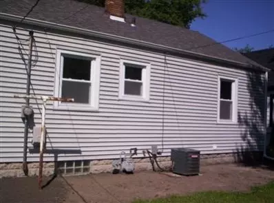 3561 Buchanan St, Gary, IN 46408 photo 2
