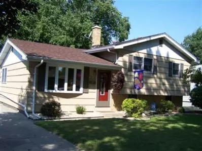 924 N Dwiggins St, Griffith, IN 46319 photo 1