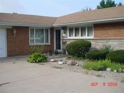8038 Monroe Ave, Munster, IN 46321 photo 1