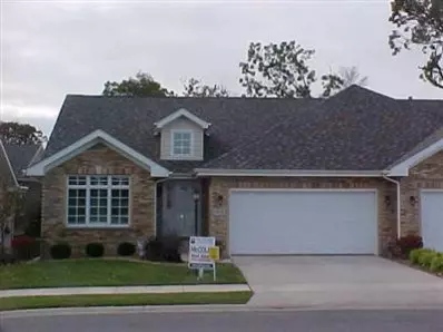 10793 Knickerbocker Ct, Saint John, IN 46373 photo 1
