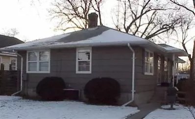 347 N Harvey St, Griffith, IN 46319 photo 2